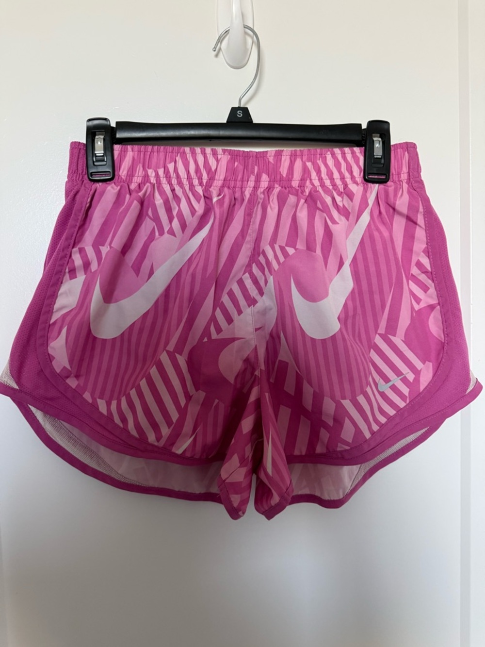 Nike Women’s Hot Pink Graphic Athletic Shorts